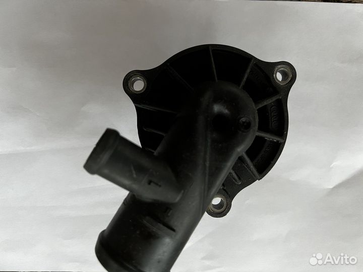 Продам оригинальные термостаты на Touareg