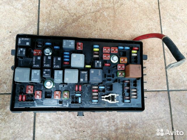 Блок предохранителей Опель Инсигния