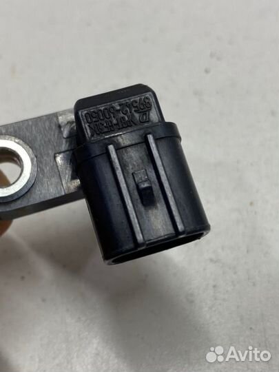 Датчик abs Toyota Land Cruiser 200 2007-2021