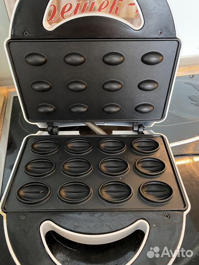 Вафельница орешница