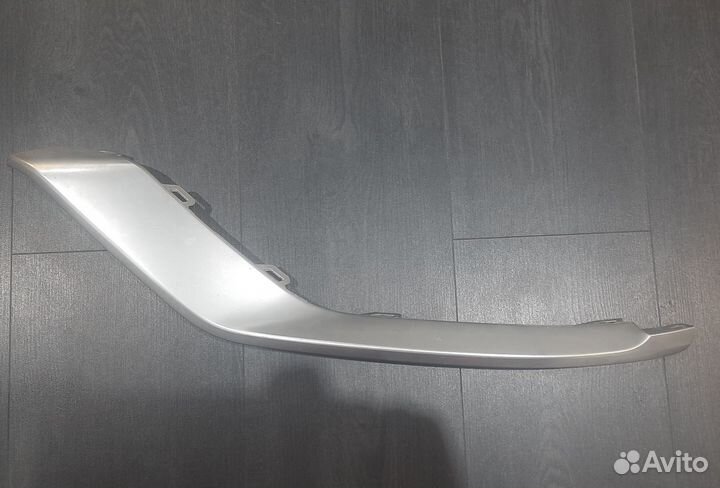 Молдинг бампера Passat B8