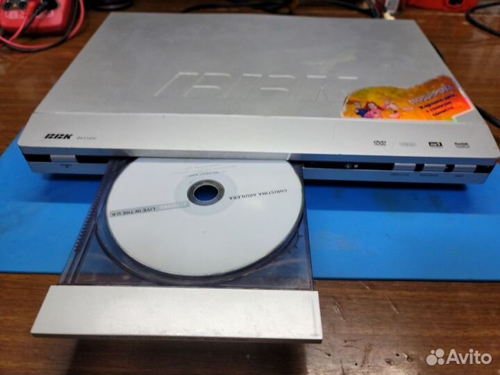 DVD плеер BBK DV110SI