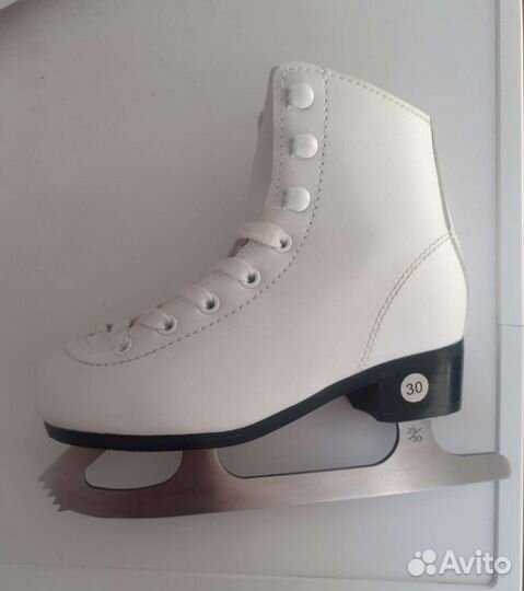 Коньки фигурные