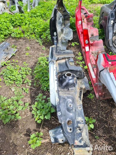 Заднее правое крыло Опель астра н гтс