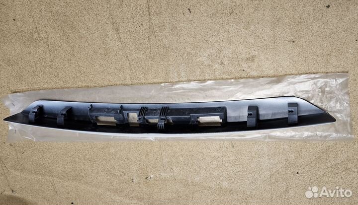 Накладка двери багажника Лада Гранта Фл(хэтчбек)