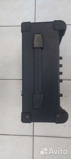 Комбоусилитель Behringer