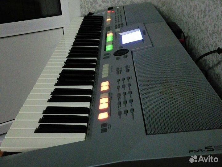 Синтезатор yamaha psr s500