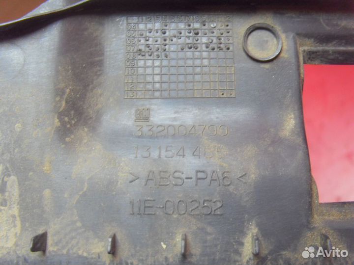 Накладка двери багажника 2223322 Opel Astra H