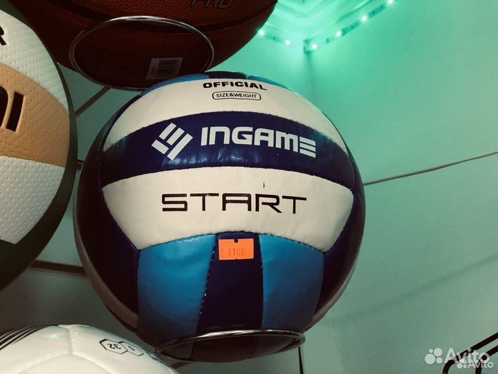 Разные волейбольные мячики