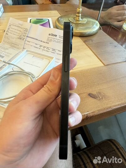 iPhone 14, 256 ГБ