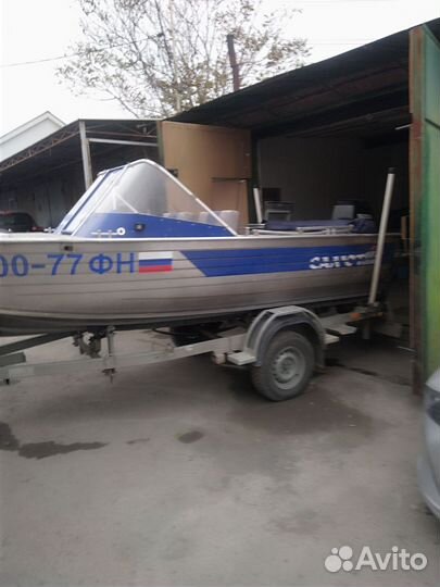 Лодка Салют 480
