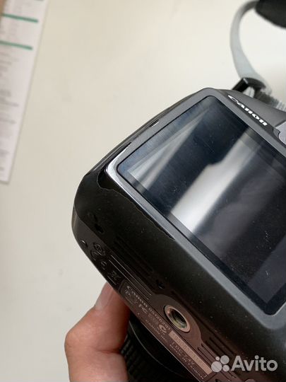 Зеркальный фотоаппарат Canon EOS 1100D