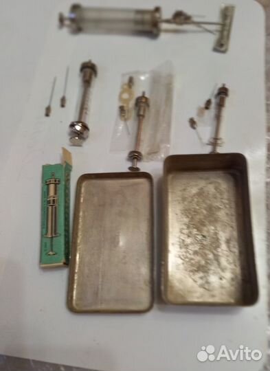 Медицинские стеклянные шприцы