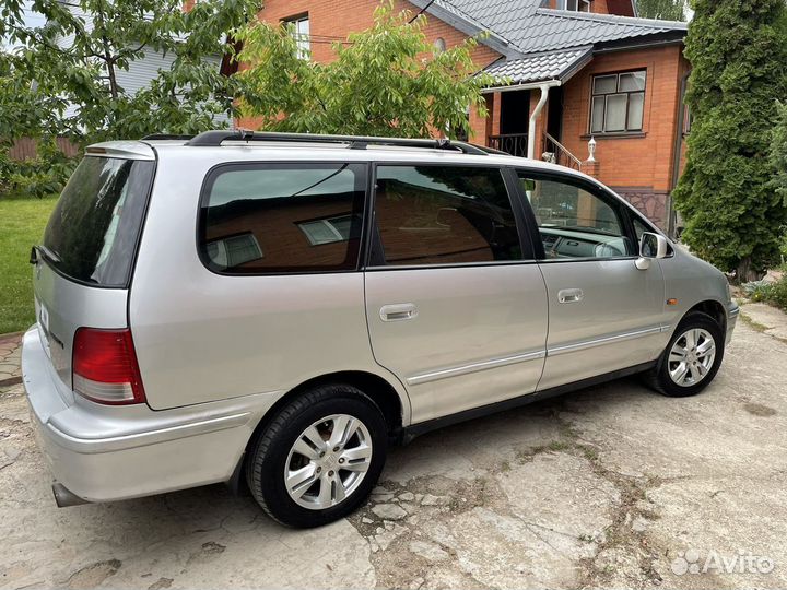 Honda Shuttle 2.3 AT, 2000, 270 000 км