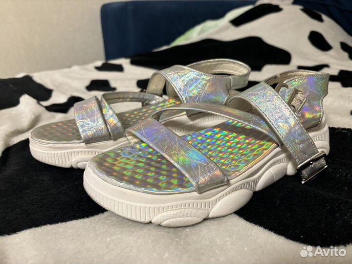 Босоножки женские