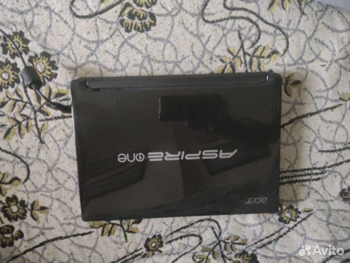 Нетбук Acer Aspire One 522