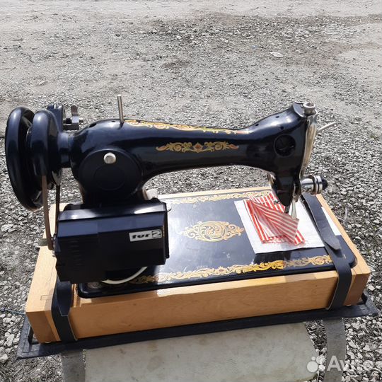 Швейная машинка бу