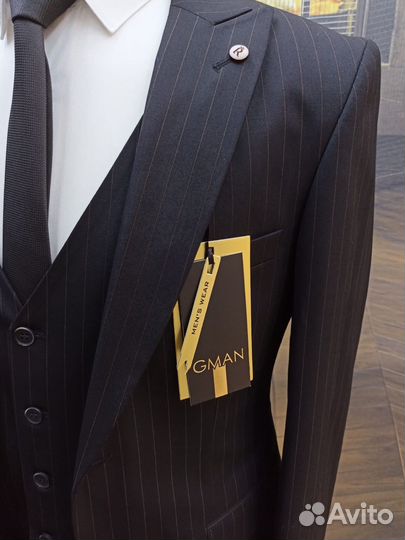Мужской костюм в полоску G-MAN
