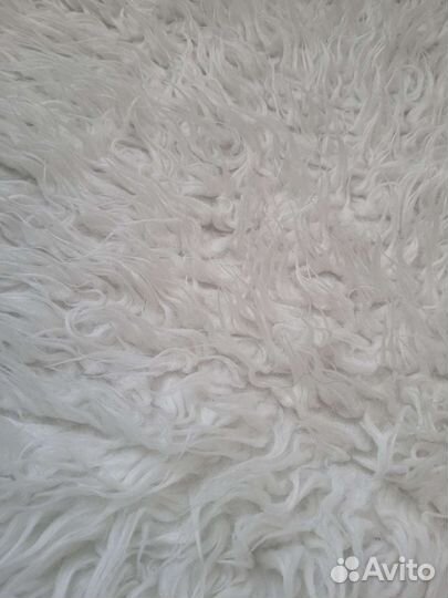 Ковер белый