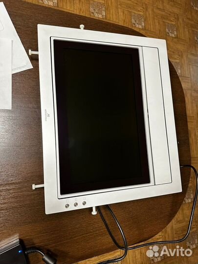 Монитор 17
