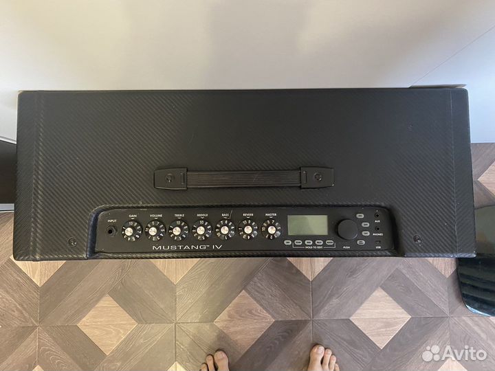 Fender mustang IV - гитарный комбо 150w