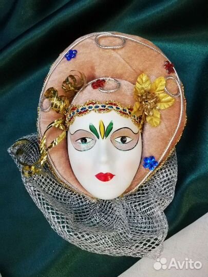 Венецианская маска