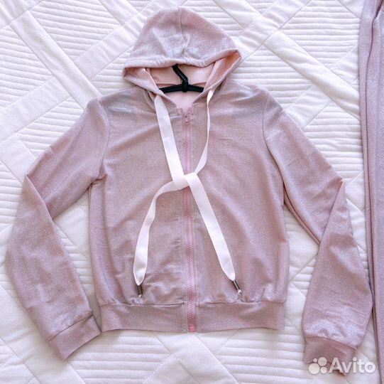 Костюм спортивный