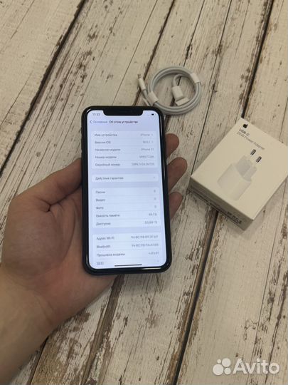 iPhone 11, 64 ГБ