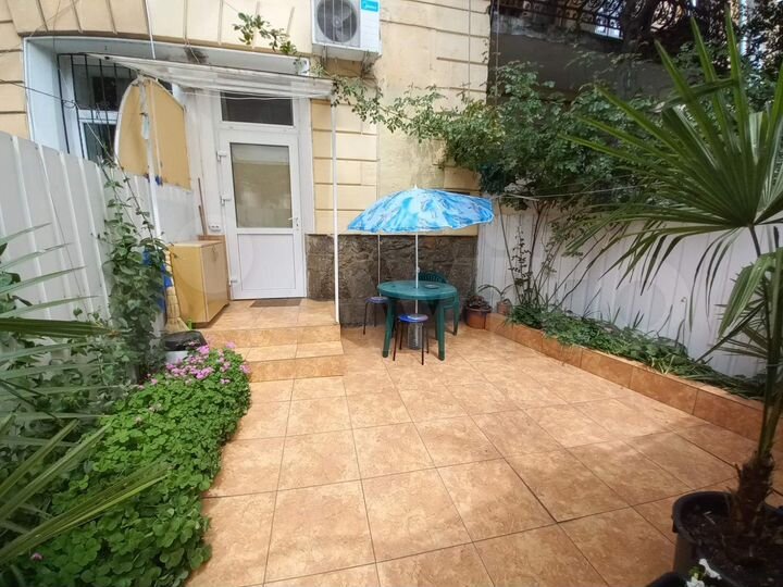 Комната 25 м² в 1-к., 1/2 эт.