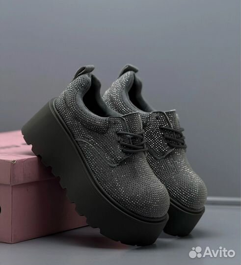 Высокие ботинки Miu Miu женские весна демисезон