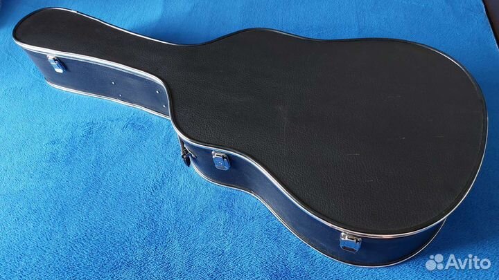 Кейс для гитары, Япония