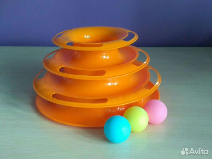 Пирамидка с шариками. Игрушка для кота