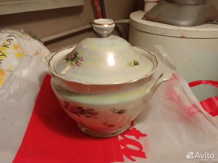 Посуда, супница