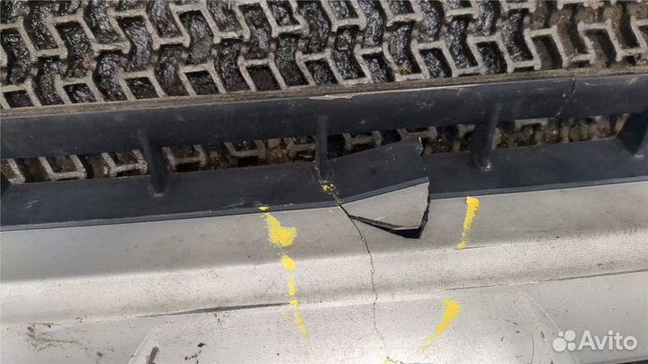 Решетка радиатора Toyota Sienna 3, 2013