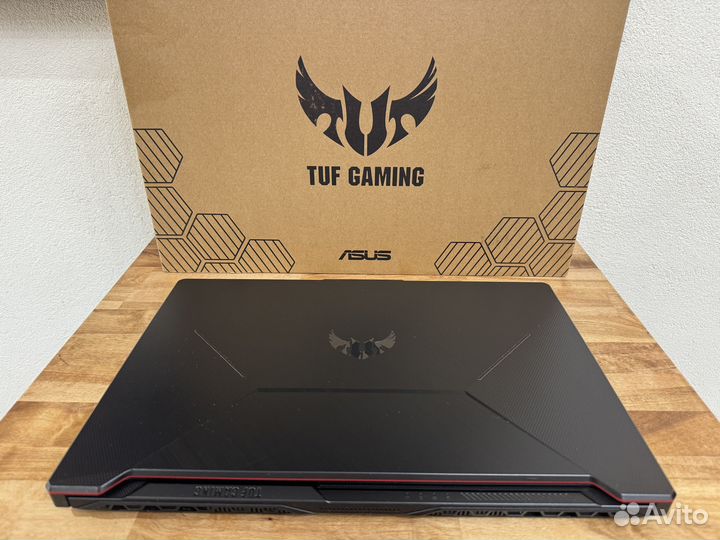 TUF 17 Ryzen 7 4800H 16 ядер 16Gb 1650Ti SSD 512Gb