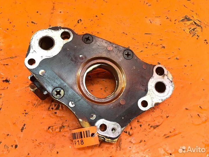 Насос масляный Toyota 2002 Avensis