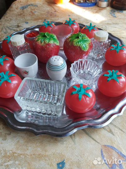 Солонки и перечницы