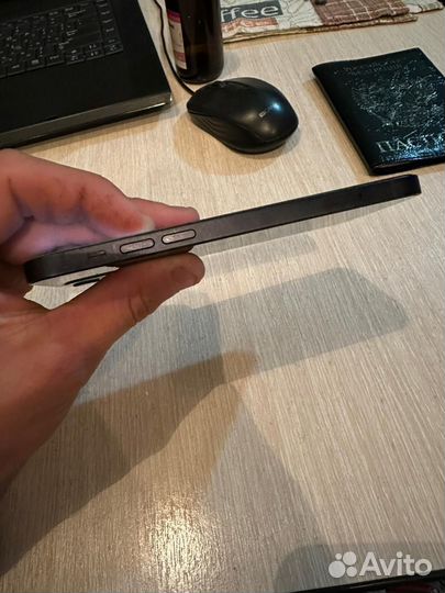 Мобильные телефоны бу iPhone12