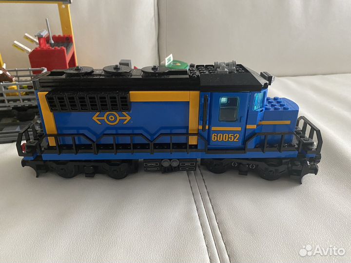 Лего city поезд 60052