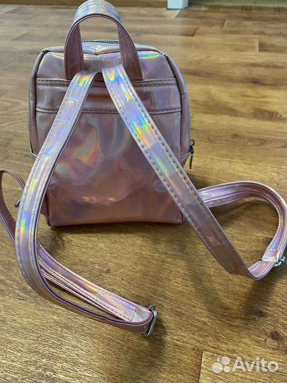 Рюкзак для девочки небольшой