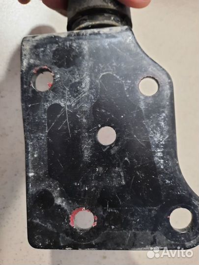 Подушка кпп задняя Тoyota Corolla E180 2014+