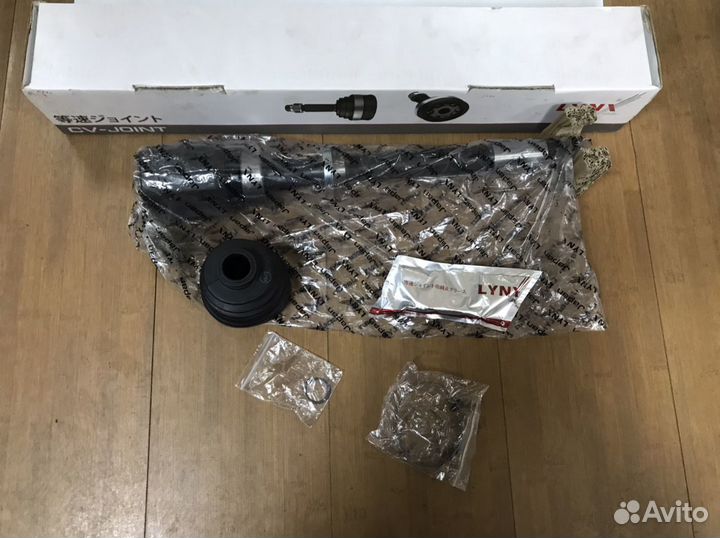 Шрус внутренний правый Toyota Rav4 30