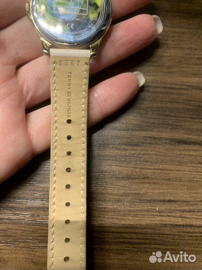 Часы Tommy Hilfiger