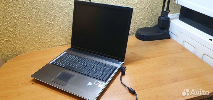 Asus V6000 15