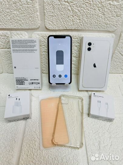 iPhone 11, 64 ГБ