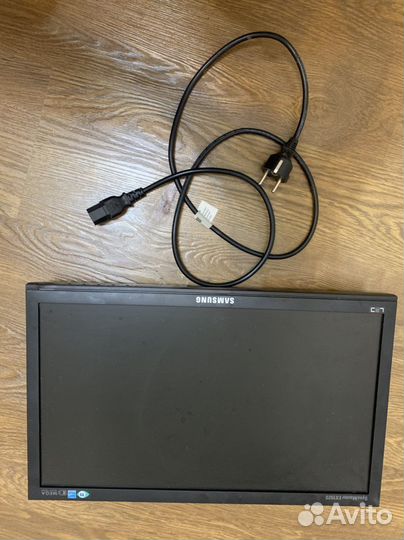 Монитор Samsung