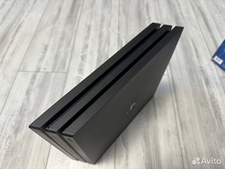 Sony playstation 4 pro последней ревизии + игры