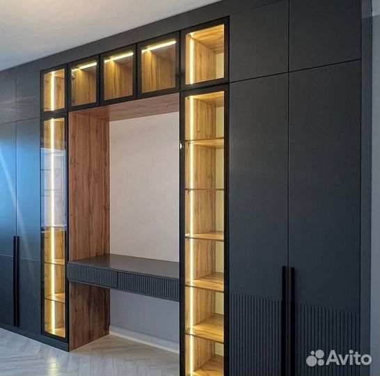 Шкаф с рабочей зоной на заказ