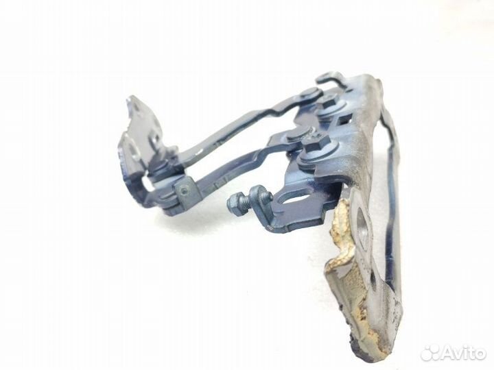 Петля капота левая Mercedes-Benz Cls-Class W218