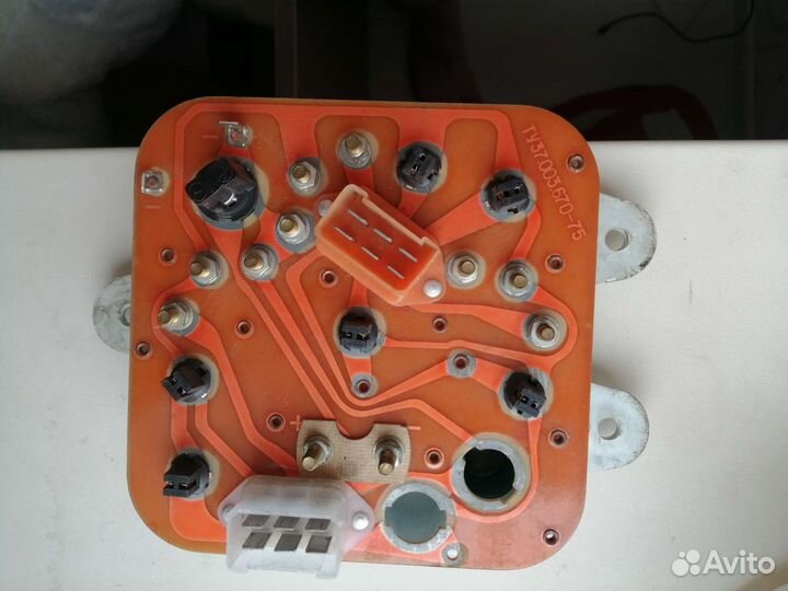 Шкала приборов волга